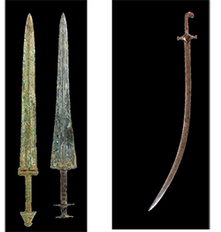 철심이 있는 청동검/ 우라르투 오카야먀시립 오리엔트미술관(좌)| 큰칼. 이란 철박물관(우)